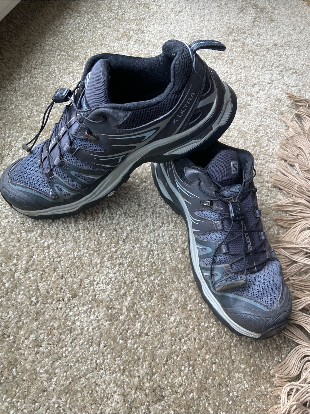 Salomon Women's Trail Sneakers in Gray and Black